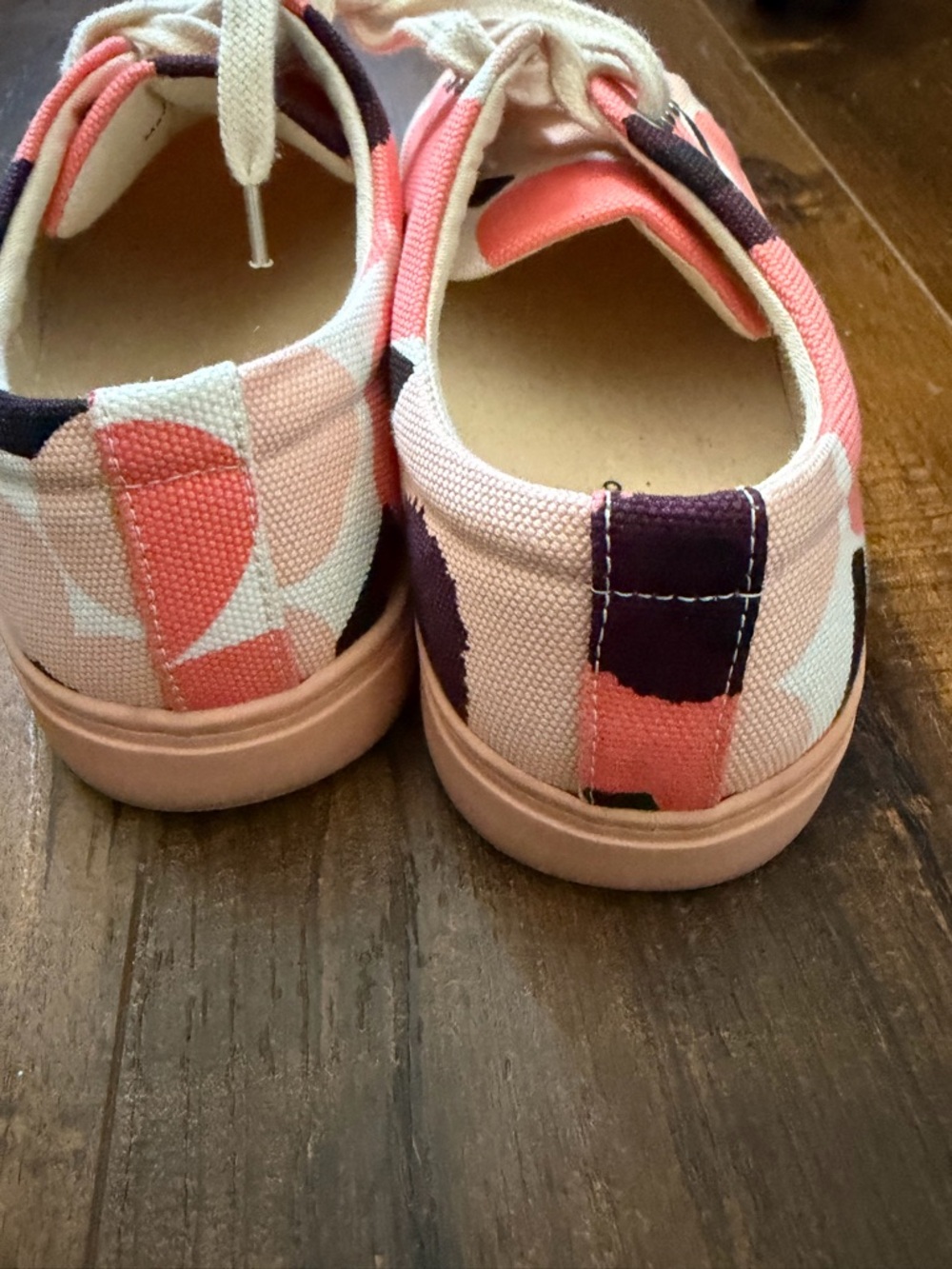 Marimekko Coral Pink and White Floral Canvas Sneakers Size 37 - Picture 11 of 12